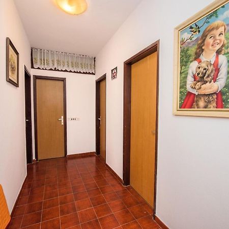 Two Bed Rooms Fortuna Near The Beach Porec Bagian luar foto
