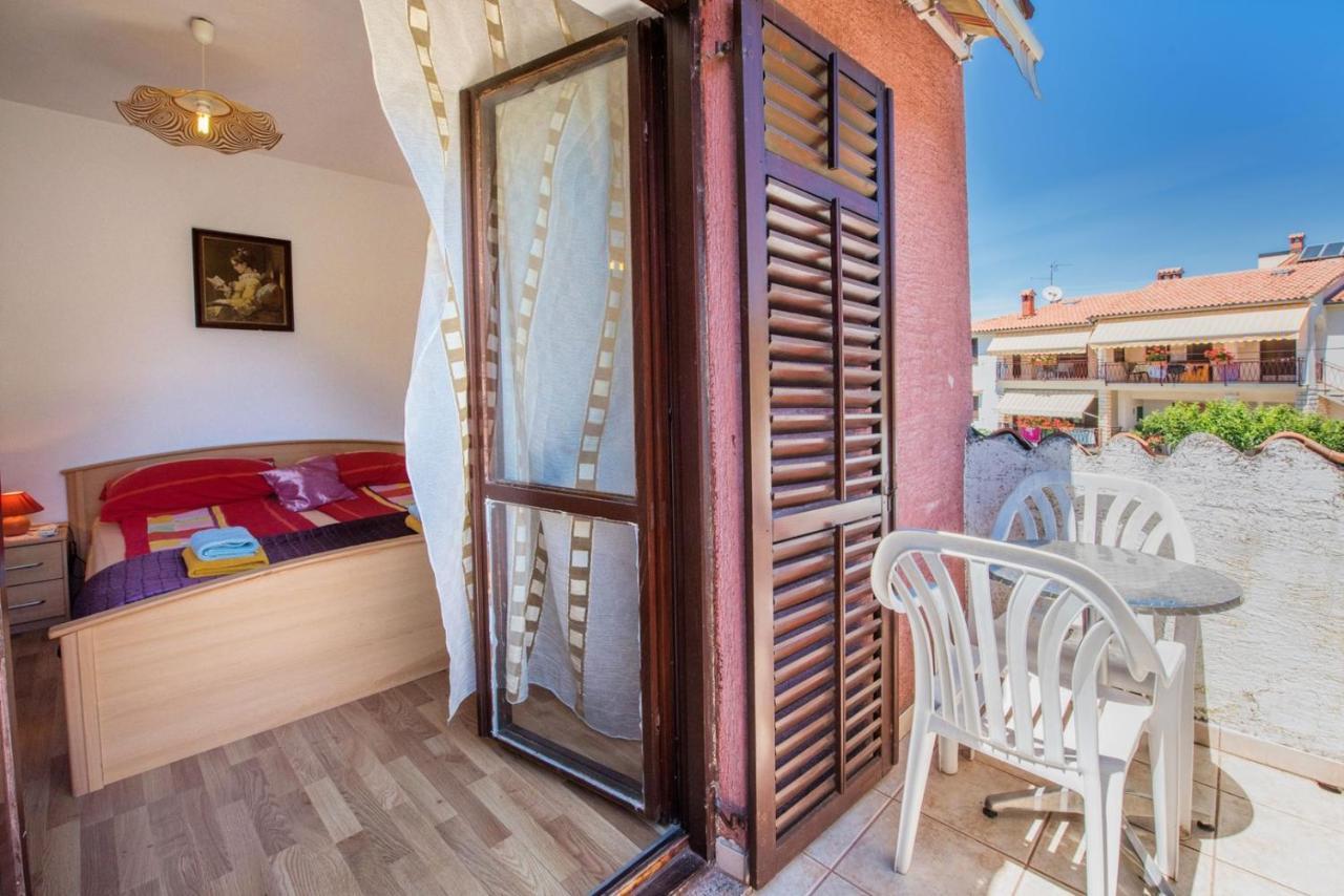 Two Bed Rooms Fortuna Near The Beach Porec Bagian luar foto