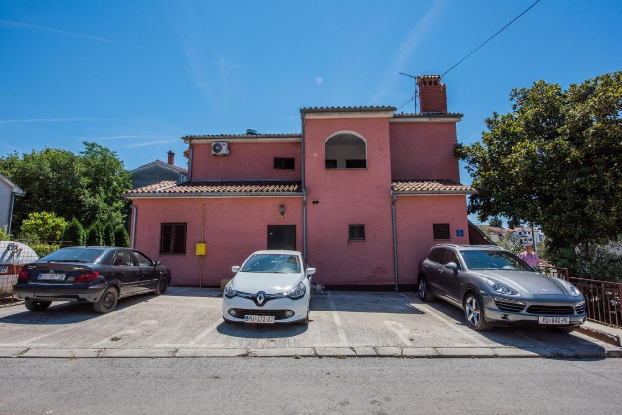 Two Bed Rooms Fortuna Near The Beach Porec Bagian luar foto