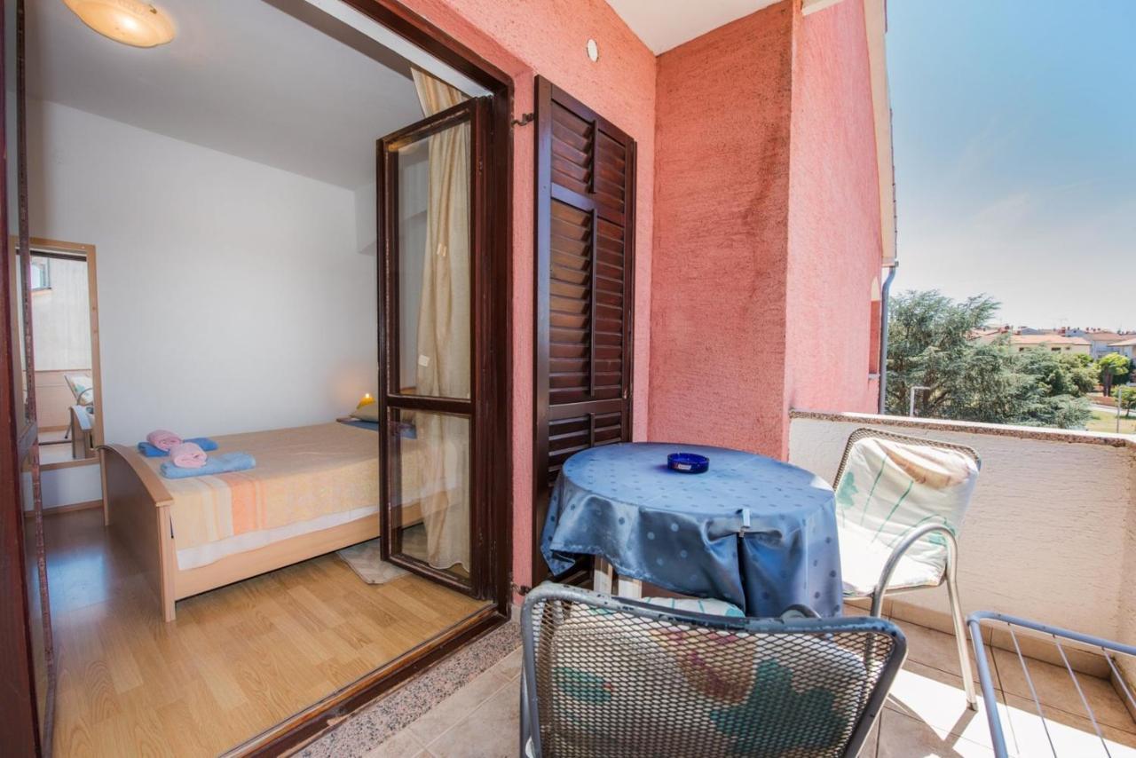 Two Bed Rooms Fortuna Near The Beach Porec Bagian luar foto