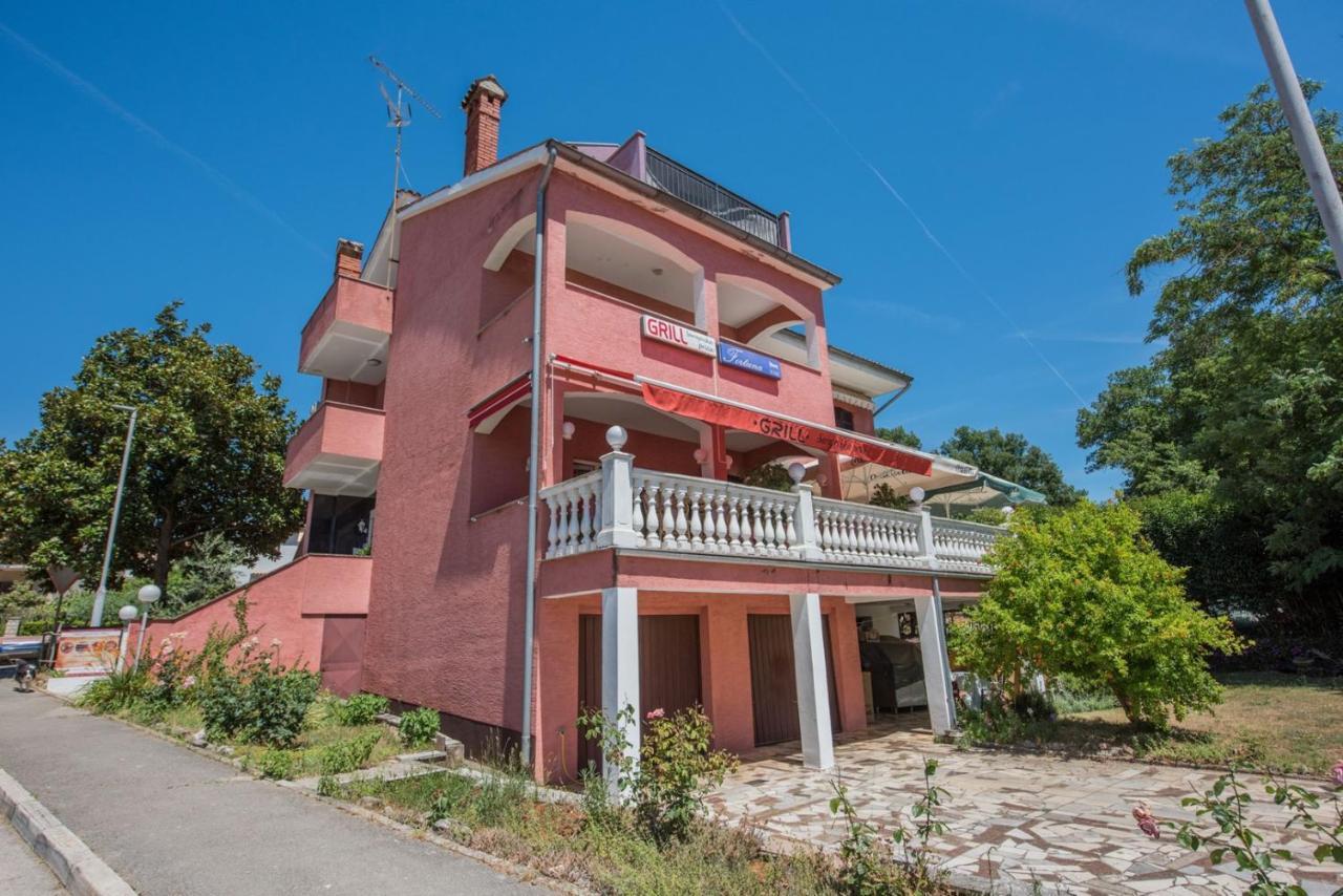 Two Bed Rooms Fortuna Near The Beach Porec Bagian luar foto