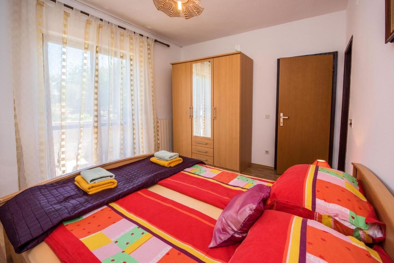 Two Bed Rooms Fortuna Near The Beach Porec Bagian luar foto