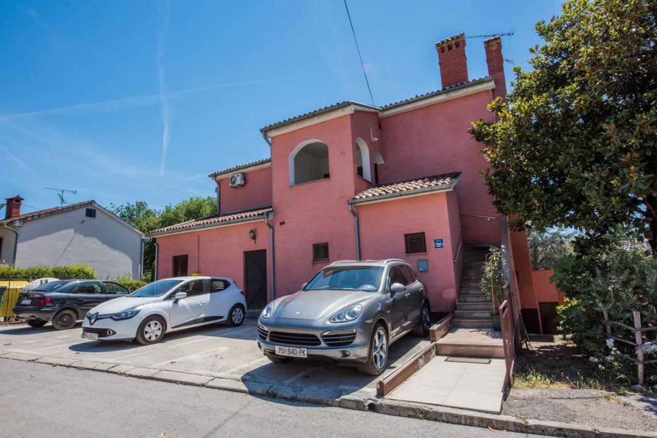 Two Bed Rooms Fortuna Near The Beach Porec Bagian luar foto