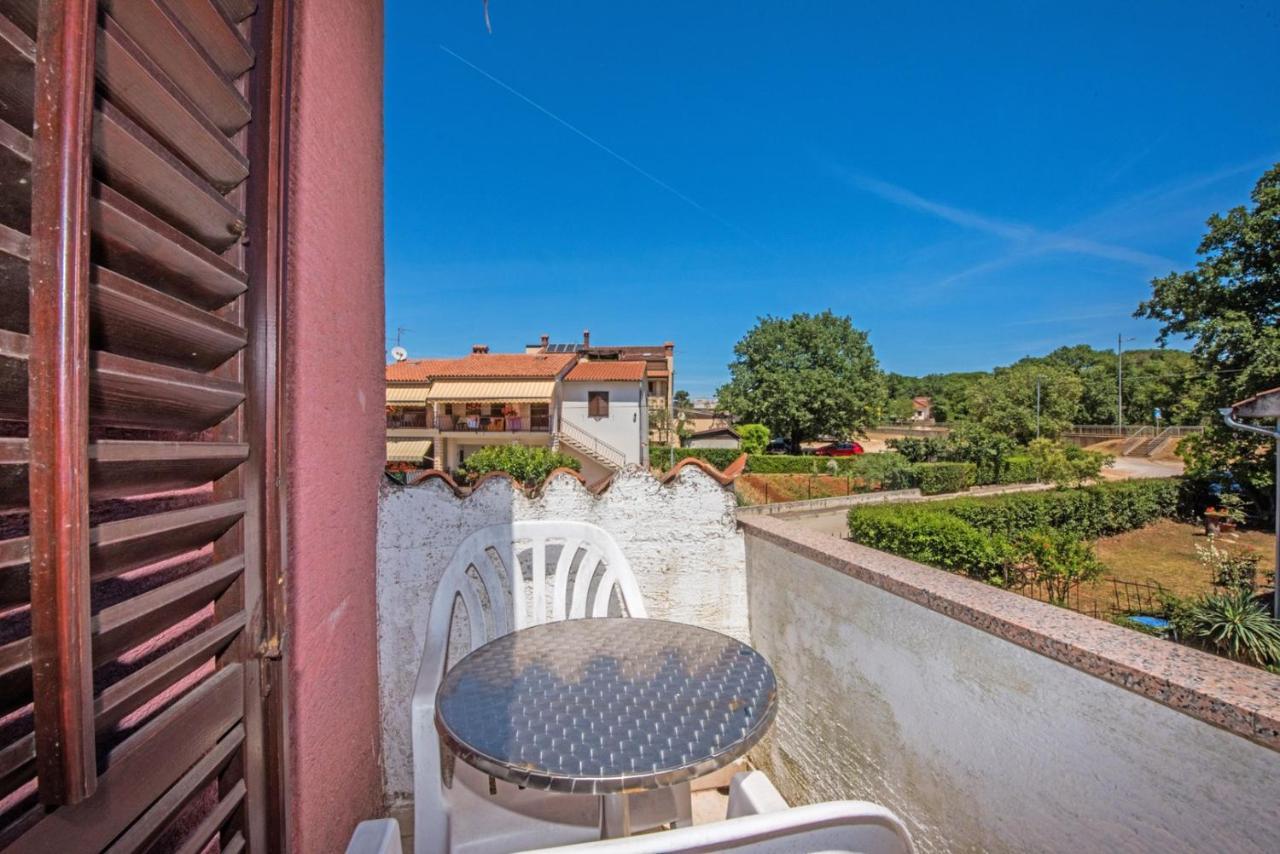 Two Bed Rooms Fortuna Near The Beach Porec Bagian luar foto