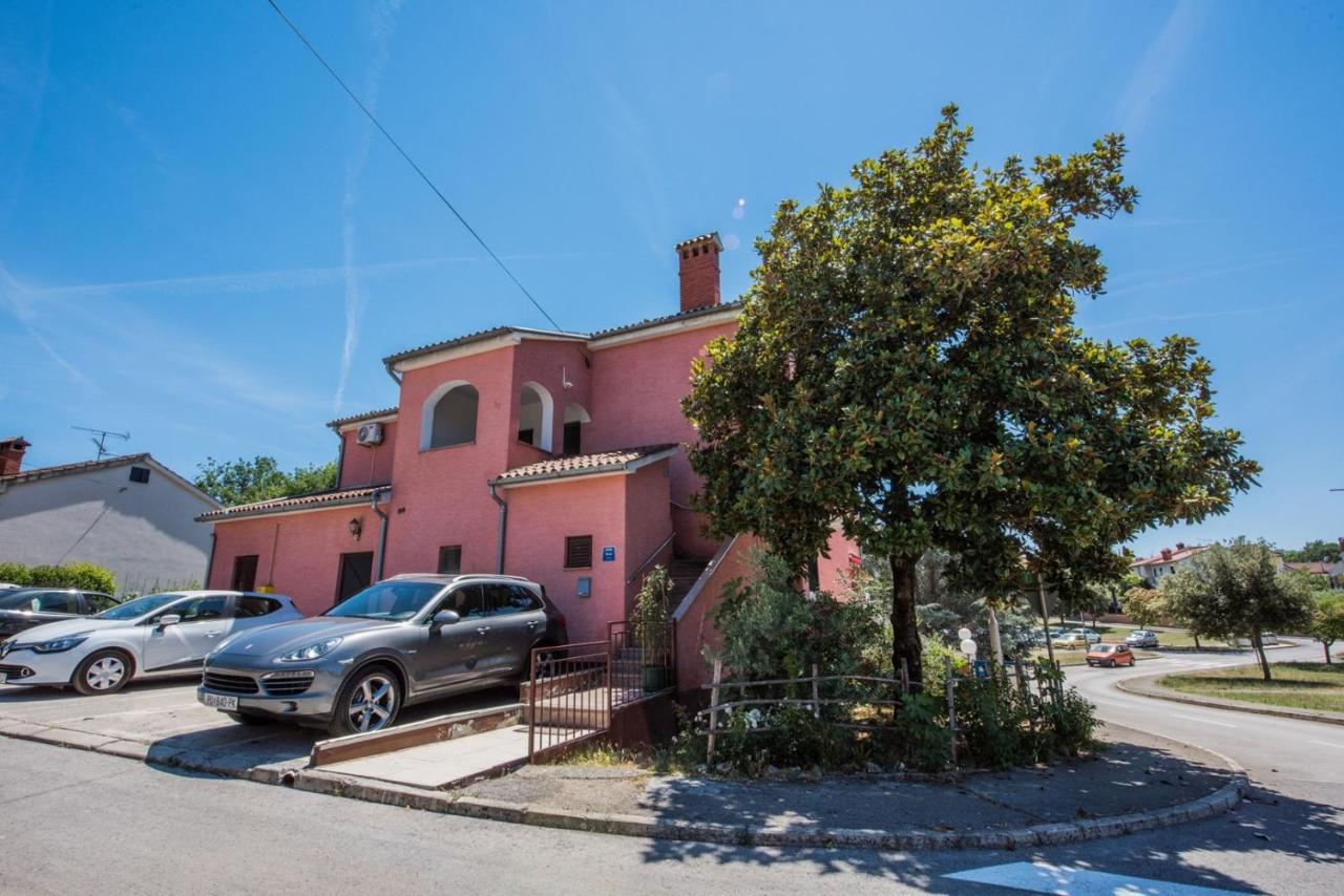 Two Bed Rooms Fortuna Near The Beach Porec Bagian luar foto
